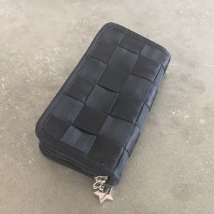 Harvey’s Seatbelt Clutch/Wallet - Black